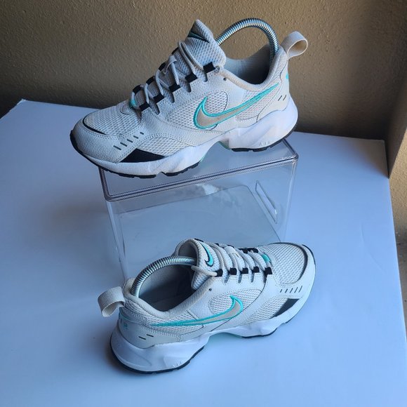 Size 8- Nike Women Air Heights Trainers Platinum Tint CI0603 002 - Picture 2 of 9